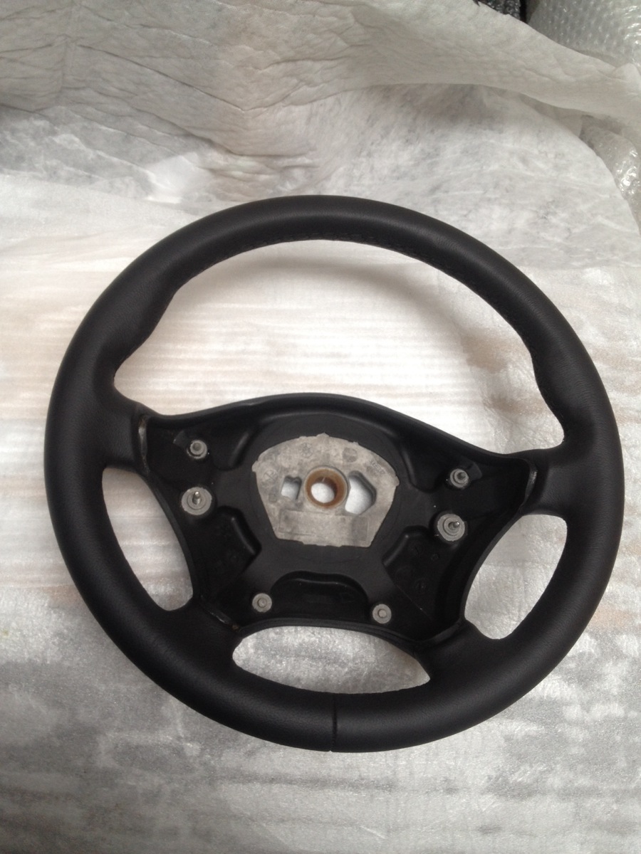 Sprinter 906 VW Crafter steering wheel Black leather black stitch + extra thumb rests (