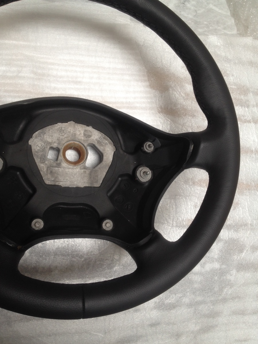 Sprinter 906 steering wheel Black leather black stitch + extra thumb rests (