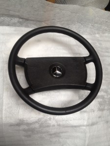 steering wheel W126 W107 W123 LEATHER 1988 1264640017 sl slc se sel sec