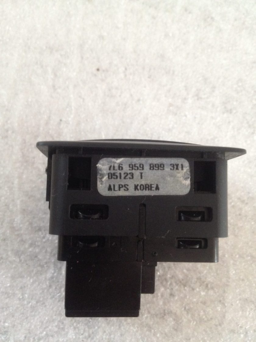 alarm switch VW Touareg T5 7L6959899