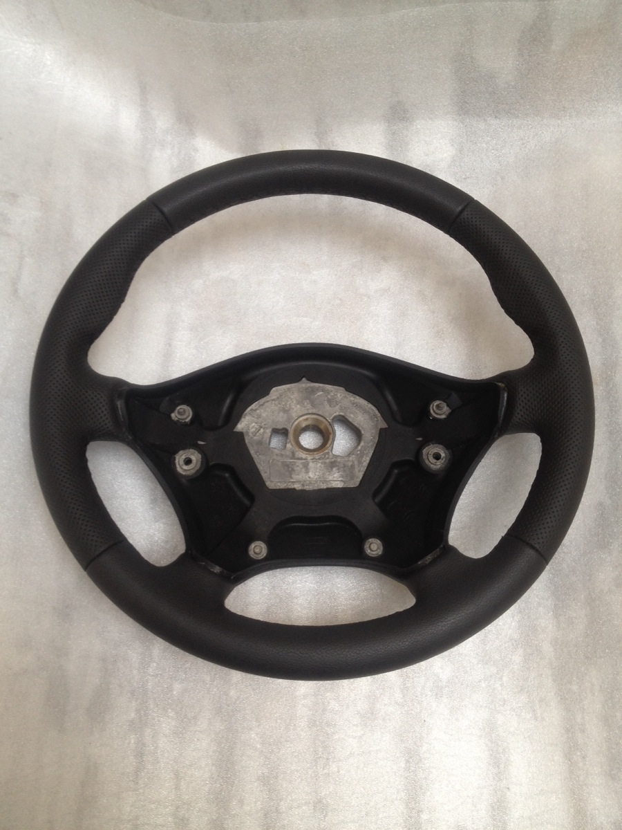 Mercedes Sprinter VW Crafter steering wheel Perfora leather + thumbrests new 9064640201