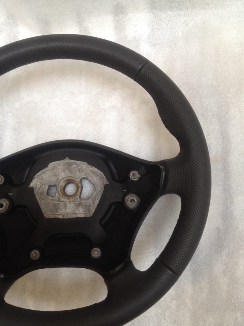 Mercedes Sprinter VW Crafter steering wheel Perfora leather + thumb rests new 9064640201
