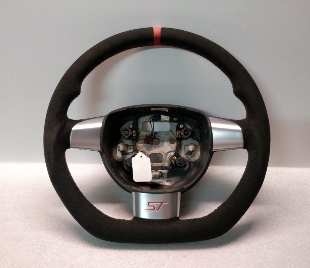 FORD FOCUS ST FLAT BOTTOM STEERING WHEEL CUSTOM ALCANTARA - Evolution GT