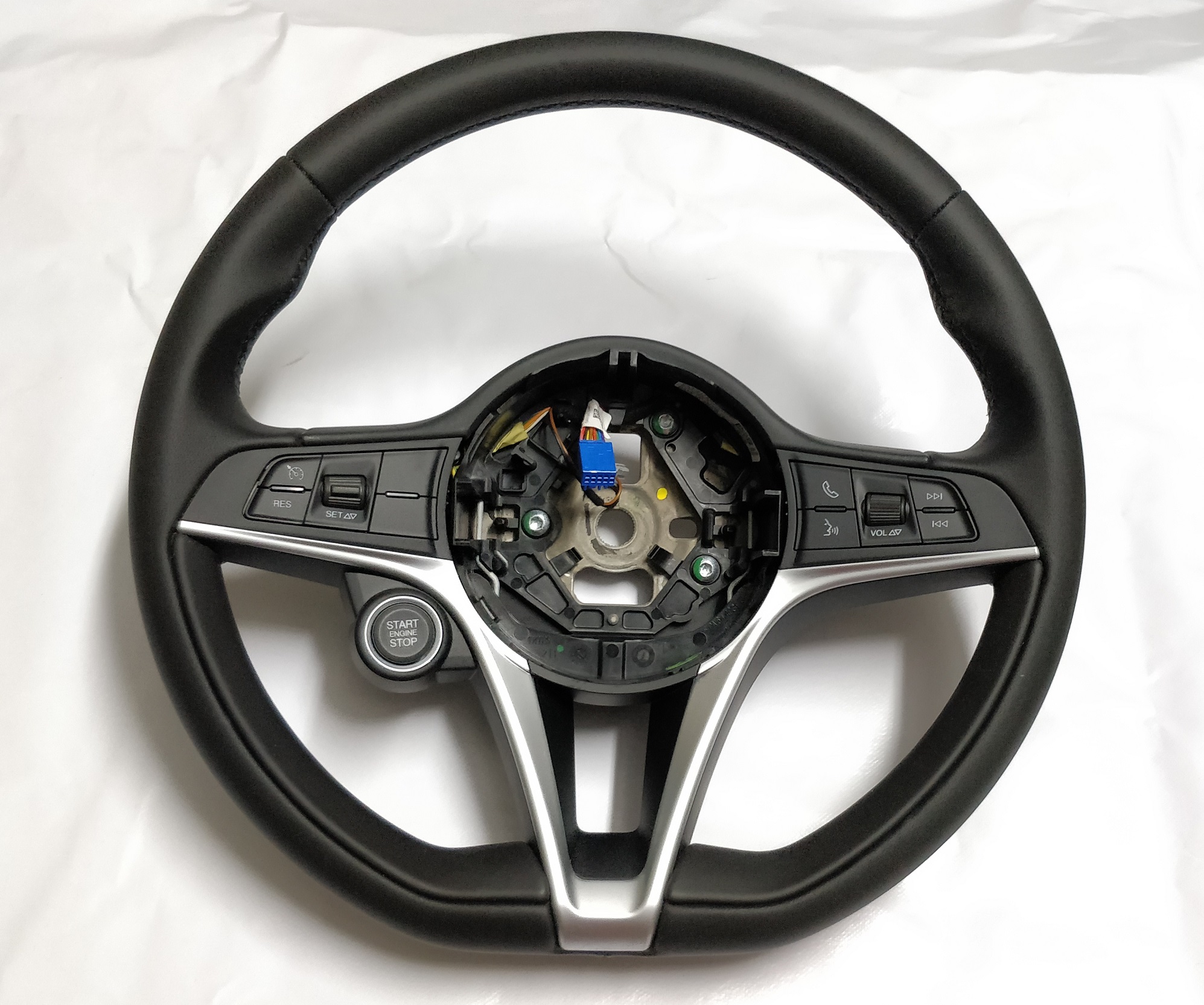 Alfa steering wheel Stelvio; Giulia Sport Flat Black leather 01561247410 new