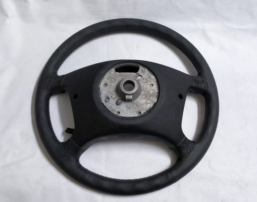 BMW steering wheel HEATED X3 E83 X5 E53 03-09 3411963