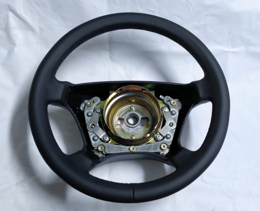 Mercedes steering wheel W124 W140 W202 W210 New leather 1404604603 R129