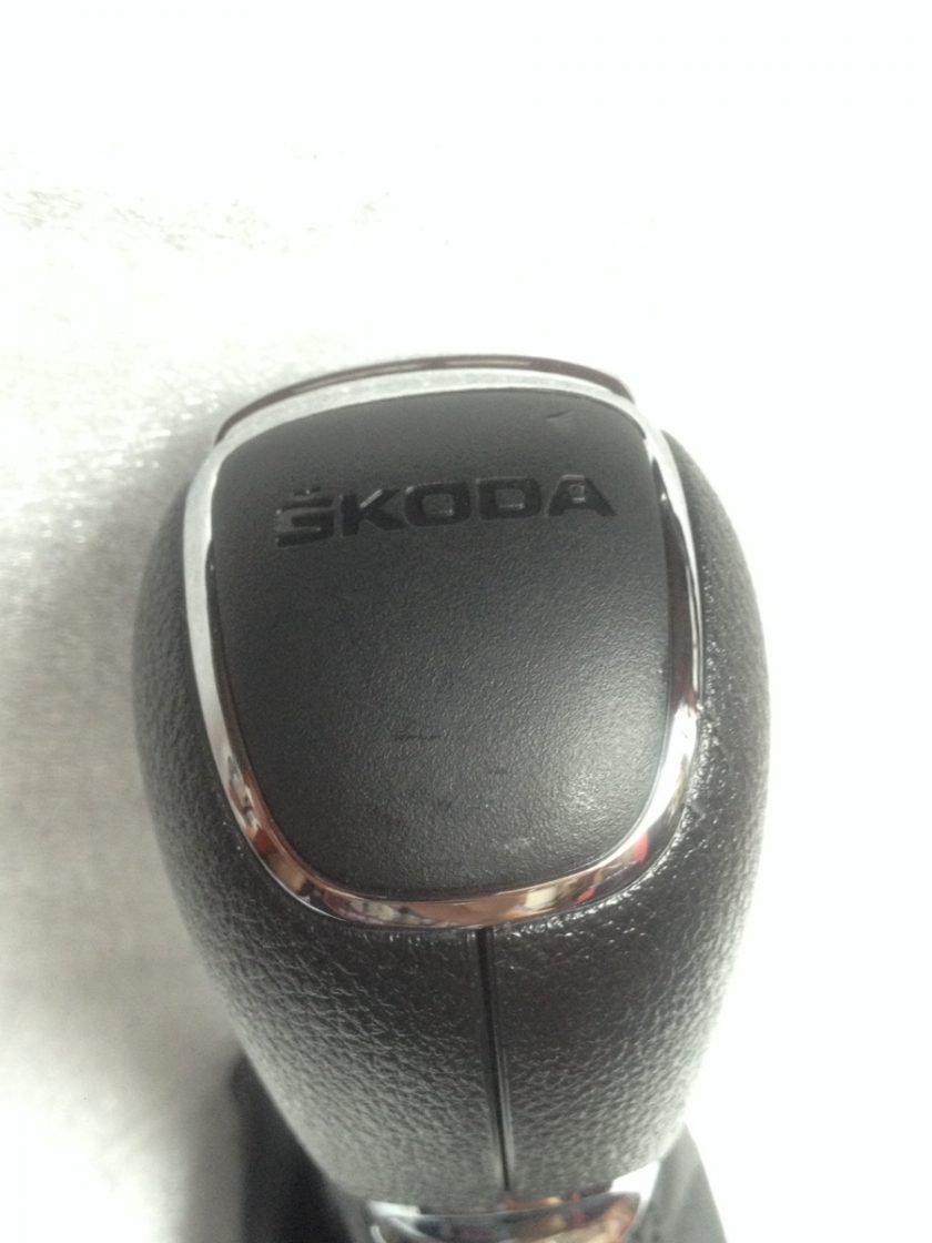 Skoda Rapid DSG gear knob 5JB713123 S for LHD