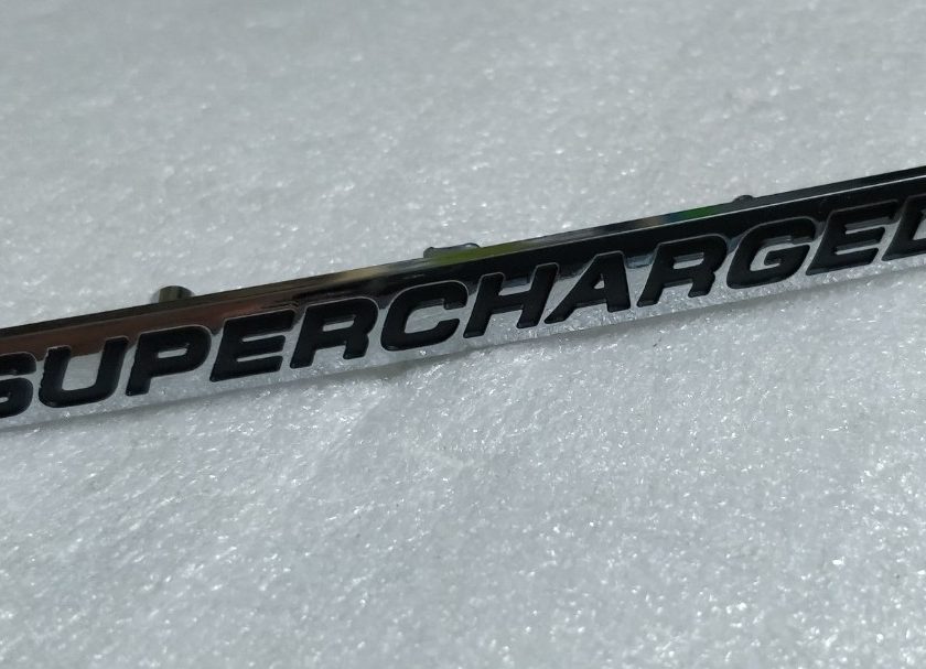 SUPERCHARGED badge 25782 110mm