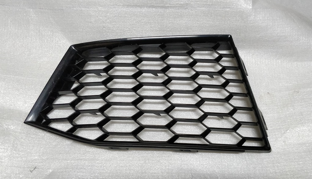 bumper grille left Audi TT RS 16+ 8S0807681F Air Vent