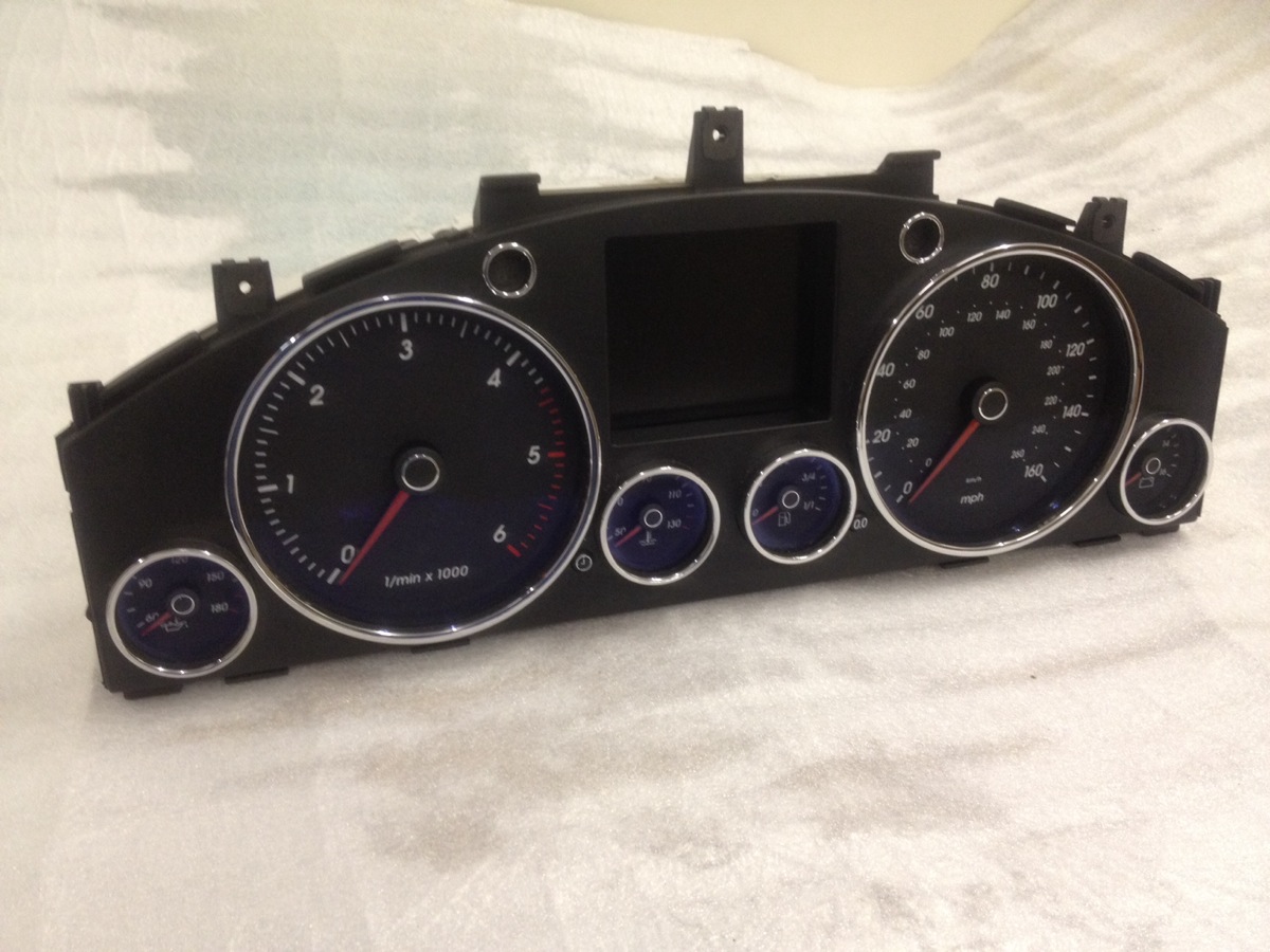 Speedo Clocks Cluster VW Touareg 7L6920980 S 0263655008