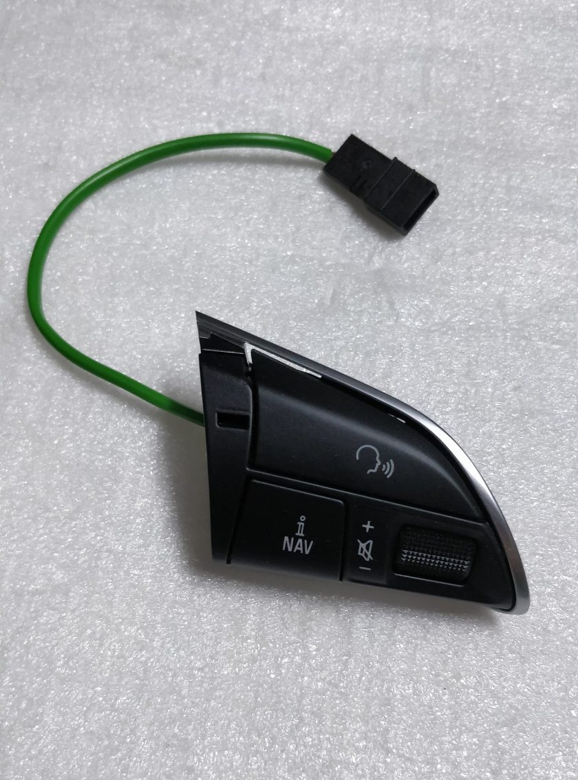 Steering wheel switch buttons Audi A4 S4 A5 S5 Q5 Q7 4L0951523 C