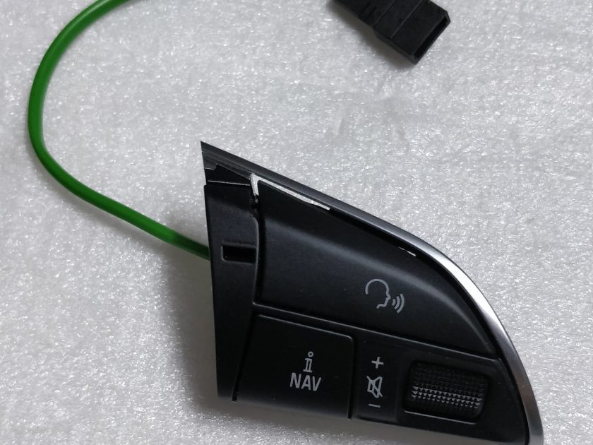 Steering wheel switch buttons Audi A4 S4 A5 S5 Q5 Q7 4L0951523 C