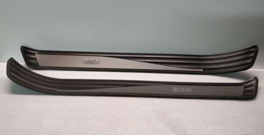 kick plates BMW E60 E61 5 ser sill trim front pair 7034303 7074509 7074510