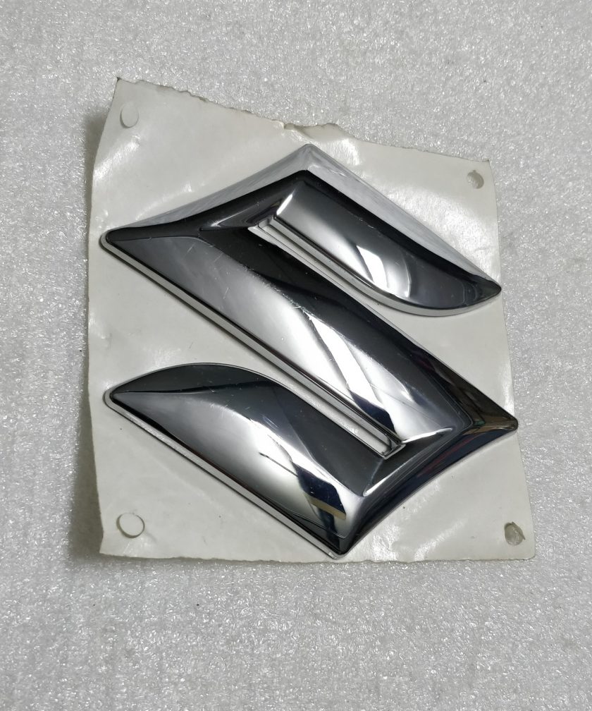 SUZUKI SWIFT Front Badge Emblem SPLASH ALTO 100x100mm