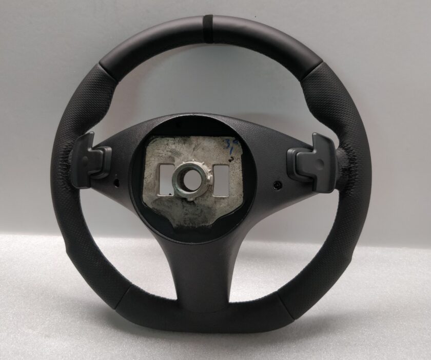 Steering wheel Mercedes C63 W204 w207 A2044602703 Flat Sport New Leather Paddles