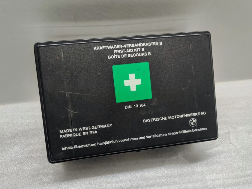 1993 E34 E30 BMW first aid kit classic rare E28 E24