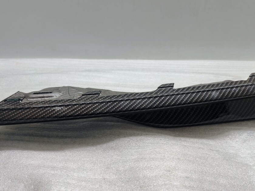 Audi R8 Front bumper Lip Carbon 4S0807513A